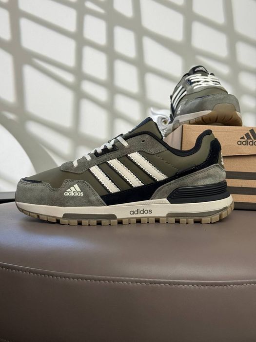 adidas zx 750 - купити чоловіче взуття - Ціна на OLX.ua