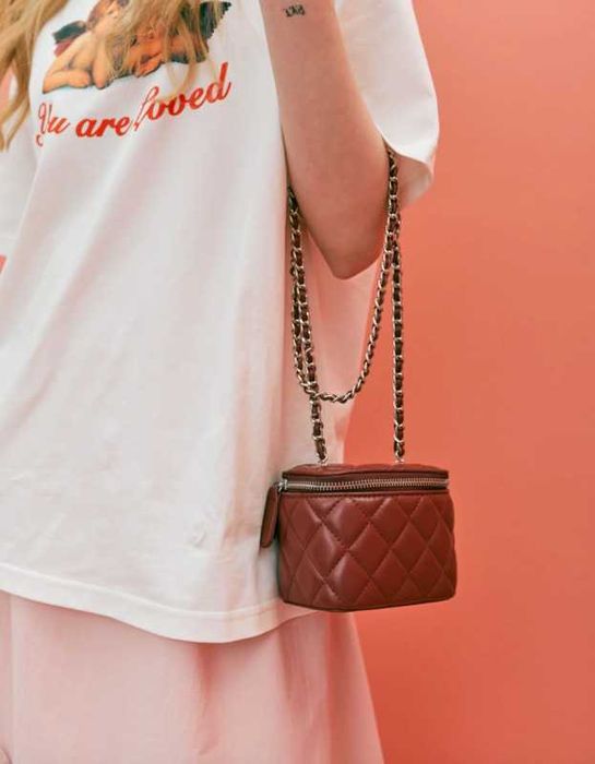 Mała Czerwona Torebka na Łańcuszku (Nowa)