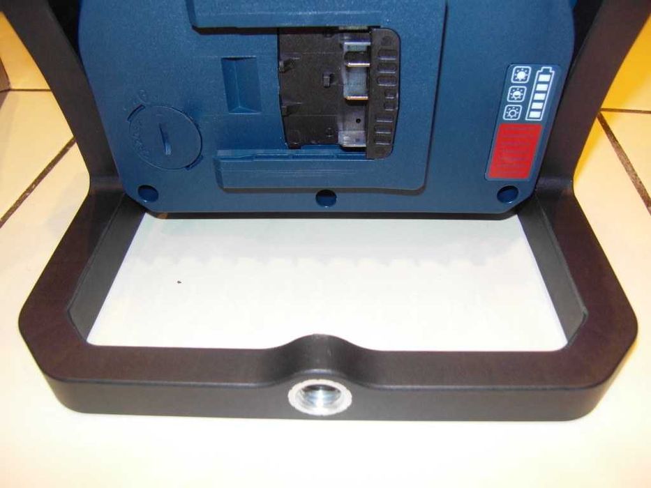 lampa Bosch GLI 18V 4000 C