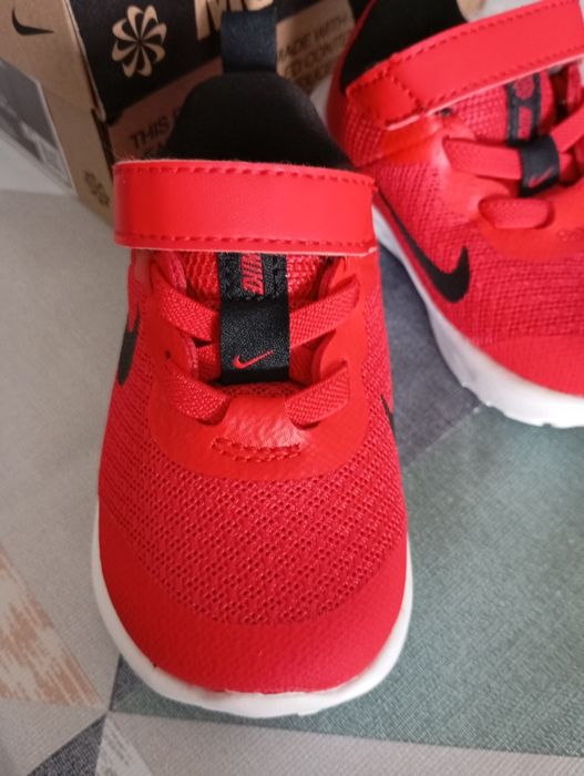 Tênis Nike bebê novo