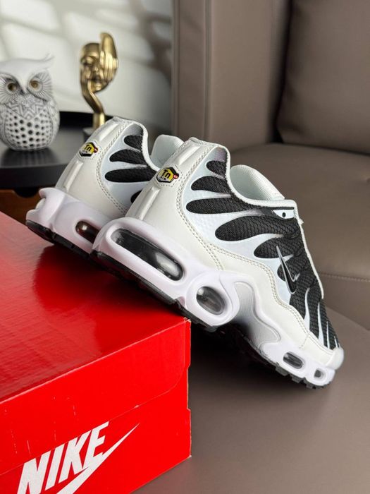 ТОП! Чоловічі кросівки Nike Air Max Plus Tn White Black 41 42 43 44 45 46