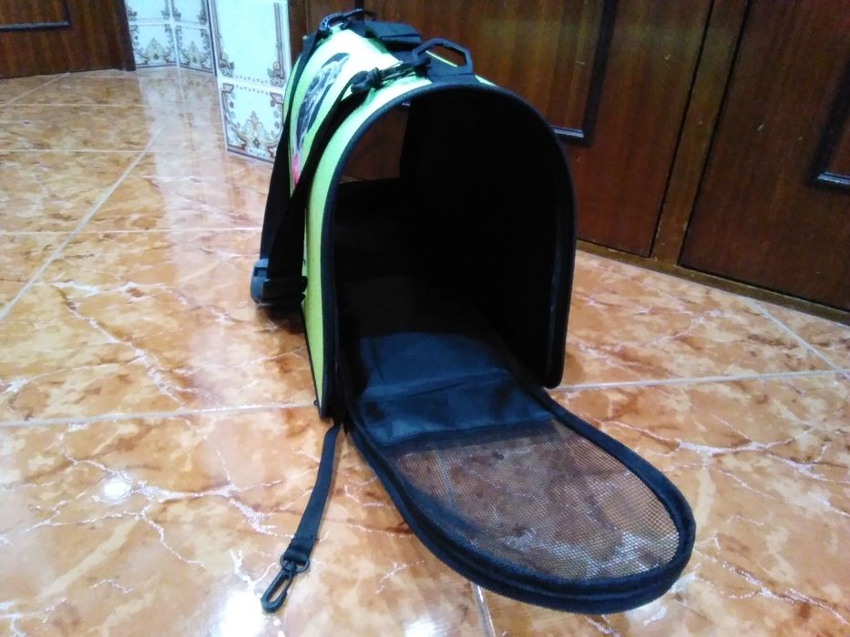 Transportadora para animais cão gato papagaio galinha periquito piurra casa quarto apartamento vivenda gabinete escritório carro