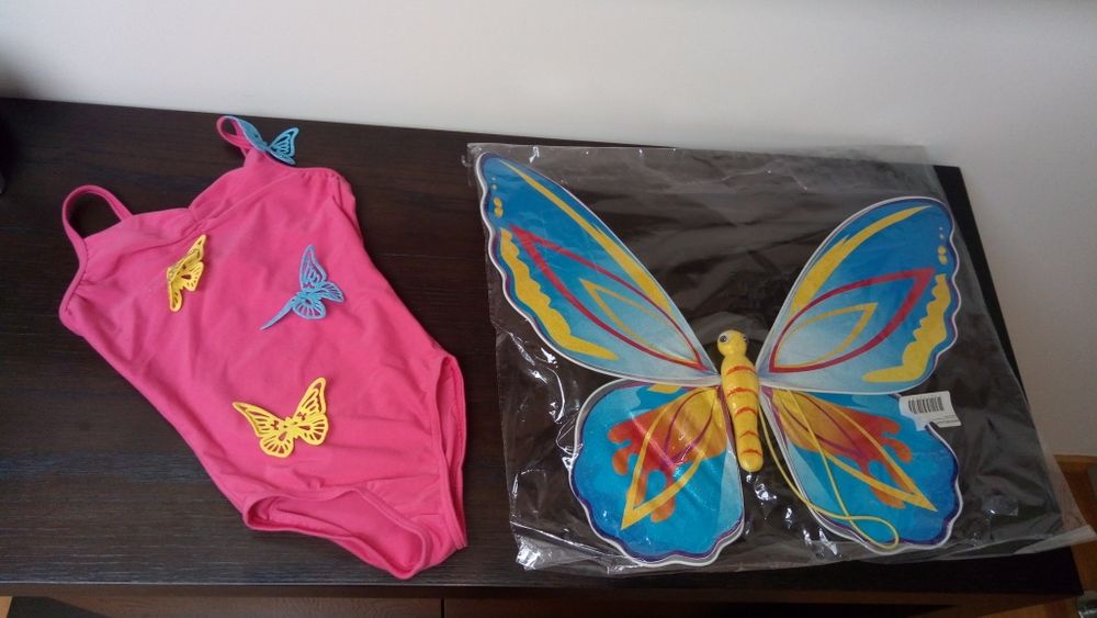 Roupas de marca variada