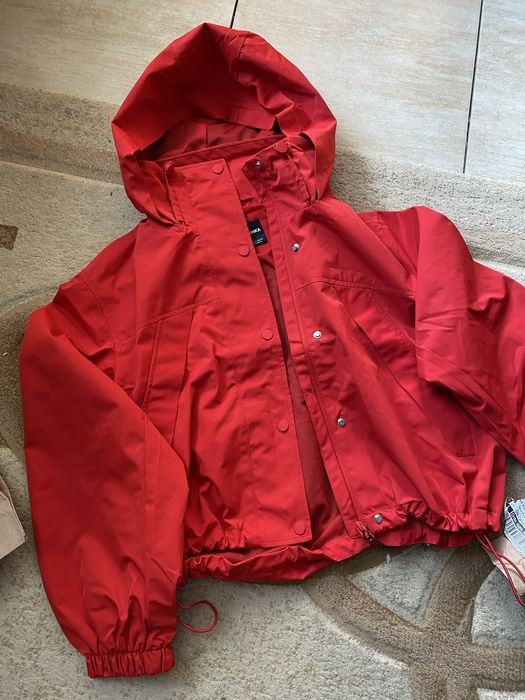 Вітровка, куртка червона bershka, zara