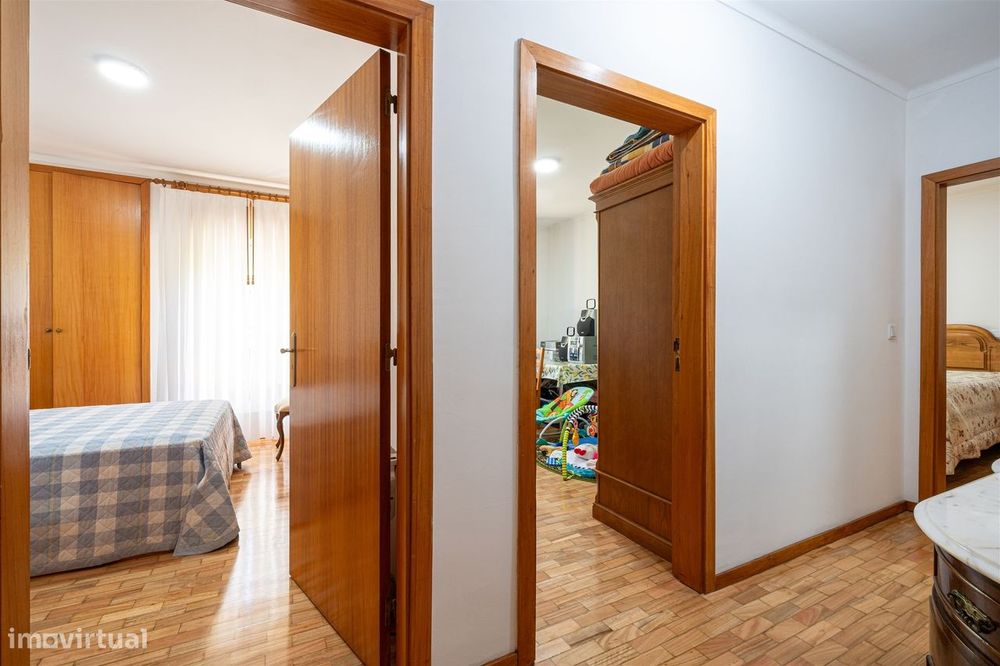 Apartamento T3 Venda em Oliveira de Azeméis, Santiago de Riba-Ul, Ul,