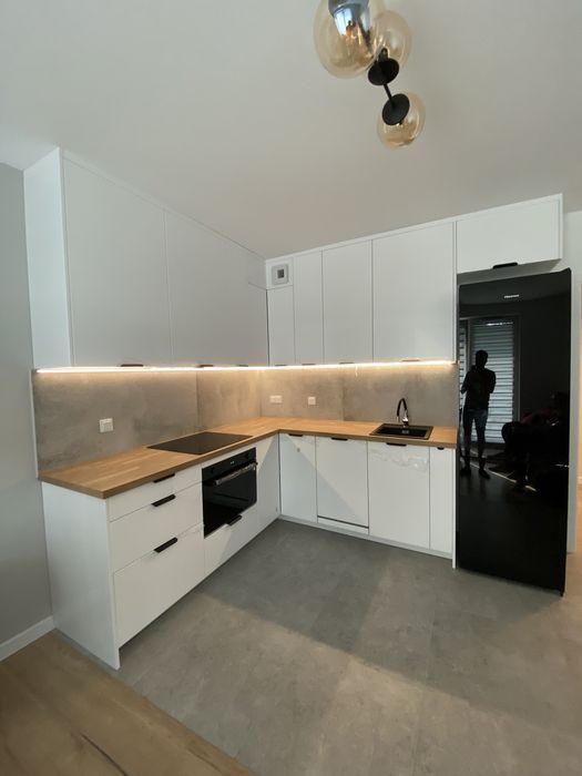 Montaż mebli IKEA, Agata, BRW, skręcanie, składanie mebli