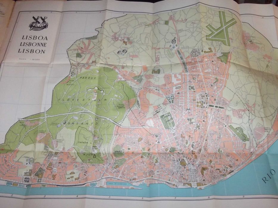 Livro Novos e velhos Caminhos de Lisboa Guia 1955
