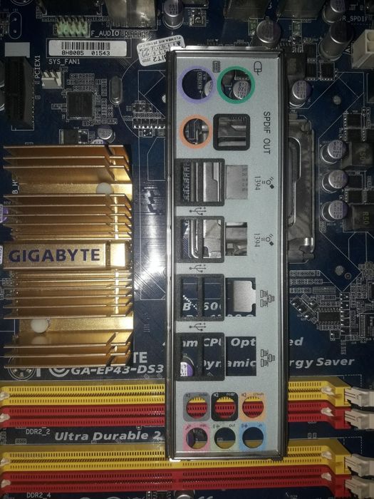 Ma plata ga-ep43-ds3 gigabyte procesor core 2 duo