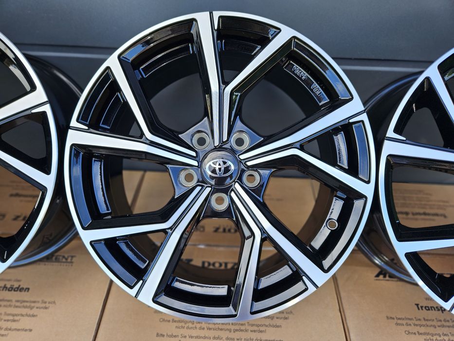 Toyota 17 " Nowe 5x114,3 C-HR RAV4 Corolla CHR Felgi Czarne Alufelgi