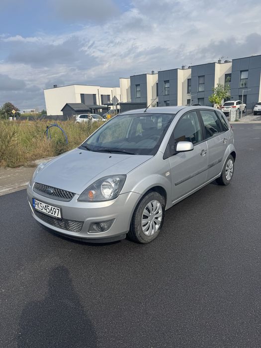 Sprzedam Ford Fiesta, benzyna plus gaz stan bardzo dobry