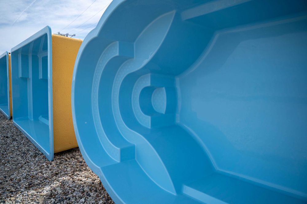 Basen ogrodowy z laminatu, poliestrowy 4x2.5x1.25 PAKIET START