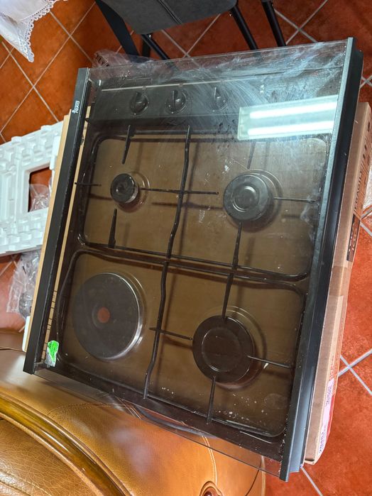 Forno + placa Teka
