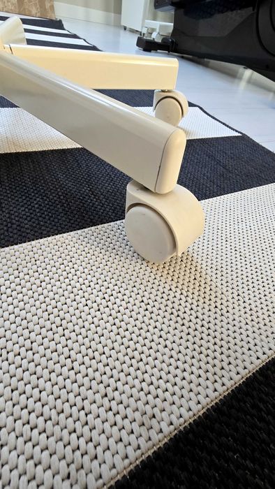 Krzesło obrotowe Jules Ikea białe