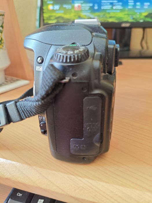 Фотоапарат Nikon D50