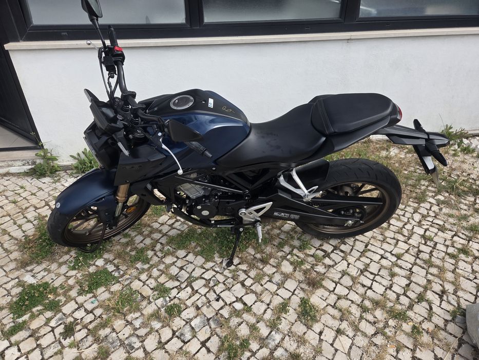 Cb125 R 2024. Posso trocar por Carro