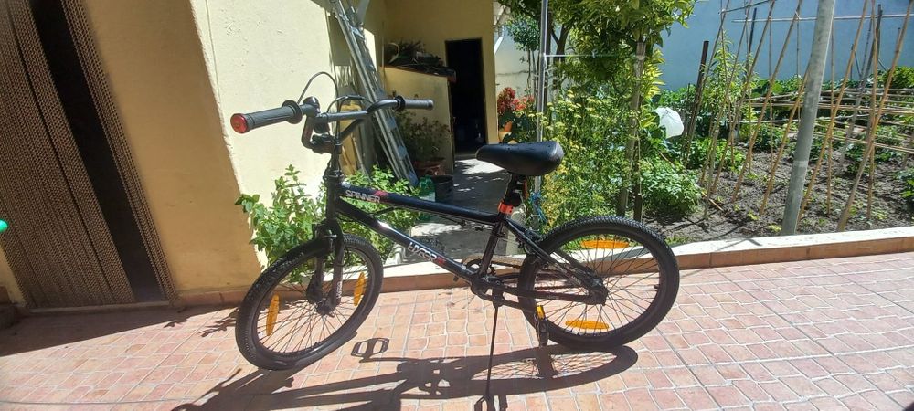 bicicleta rapaz BMX HYFER BIKE