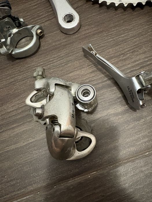 Grupo Shimano Ultegra 6500 9v (pedaleiro + desviadores + BB)