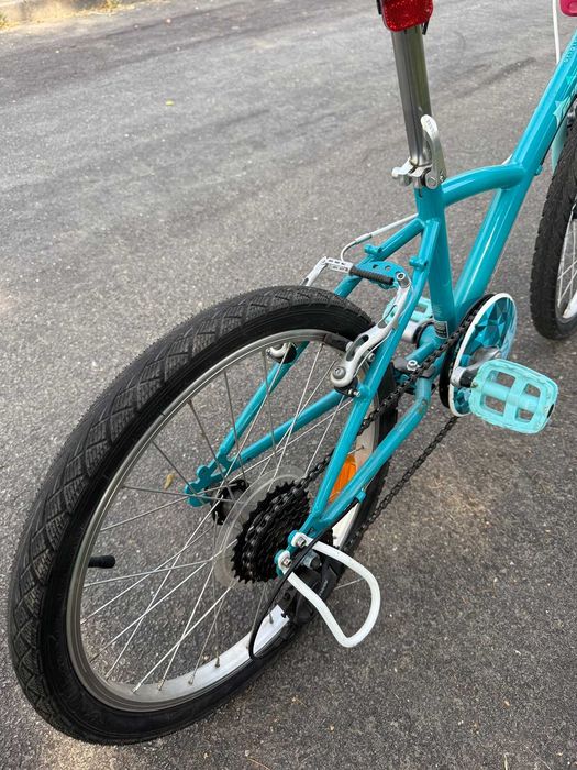 Bicicleta BTWIN criança – excelente estado, com cesto frontal