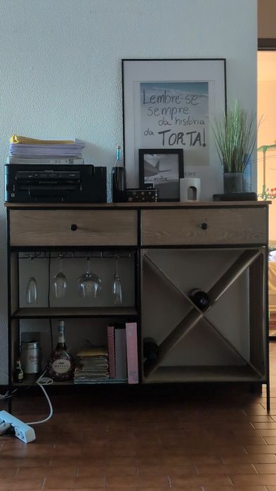 Móvel de Bar, Café ou garrafeira