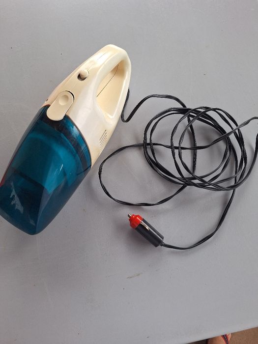 Odkurzacz samochodowy