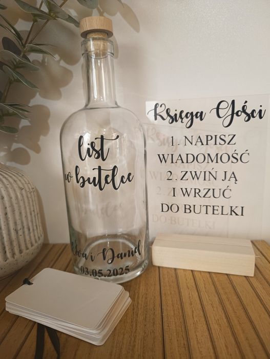 Księga gości list w butelce
