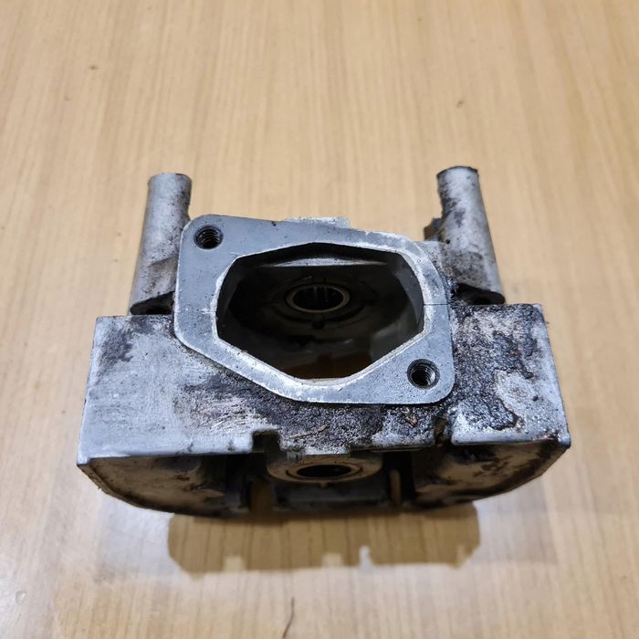 Husky 27 Gts Kartery Obudowa Silnika Korpus Blok Kpl