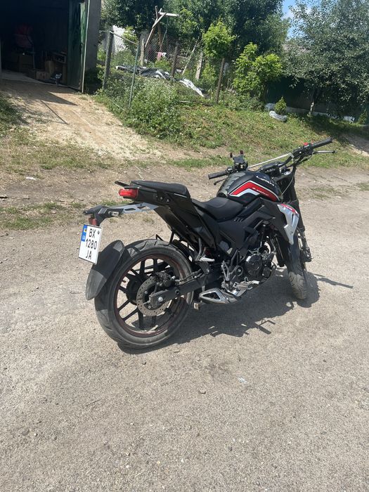 Продам ліфан ср220