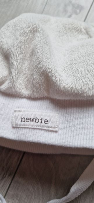 Newbie czapka z uszkami miś