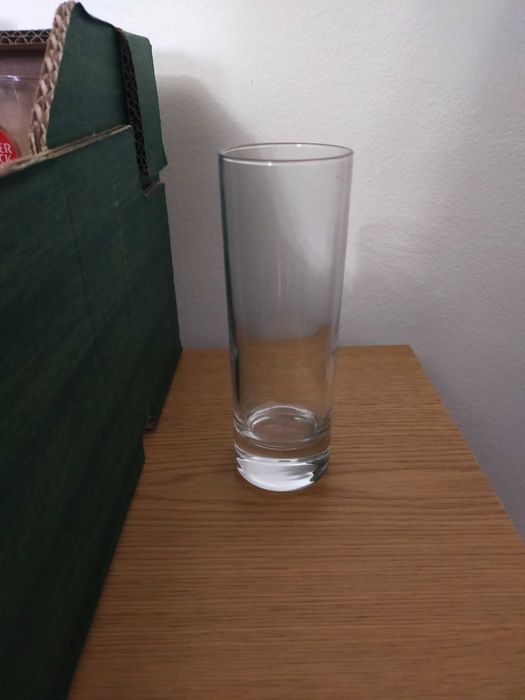 Conjunto de chávenas e pires + copos