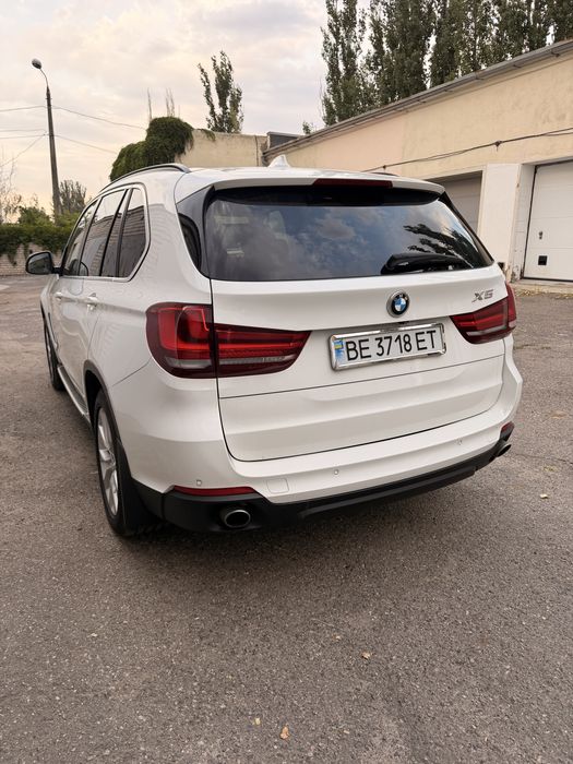 BMW X5 F15 2015 3.0 бензин xDrive