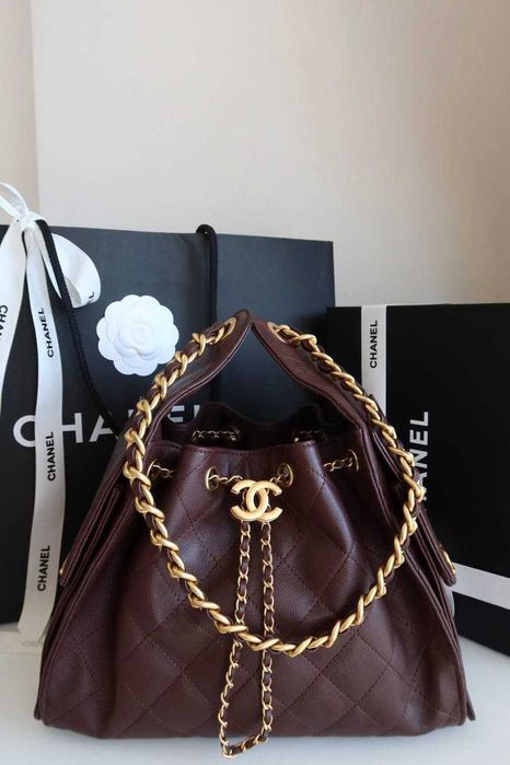 Chanel Hobo 25C Calfskin Leather в наявності