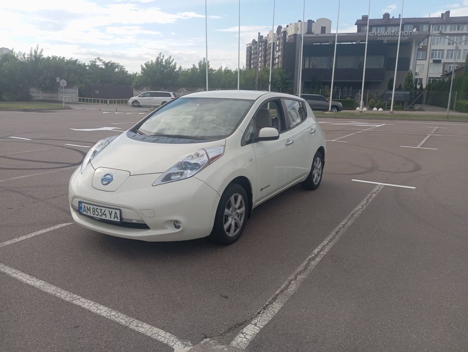 Nissan leaf 2012
