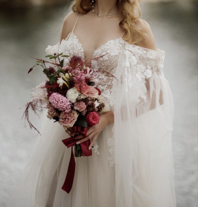 Весільна сукня • А-силует • Ідеальний стан