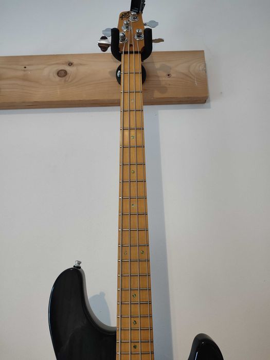 Ibanez ATK 400 gitara basowa (lakland musicman)