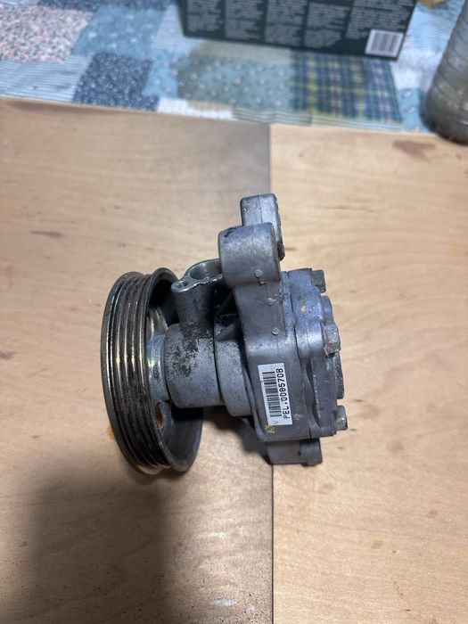 Bomba direção assistida - Honda HR-V 1.6 ano 2000