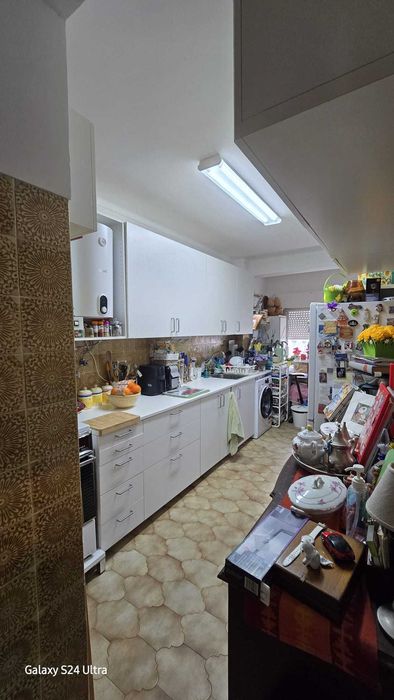 Apartamento t2 à venda Vista Mar | Varanda + Arrecadação