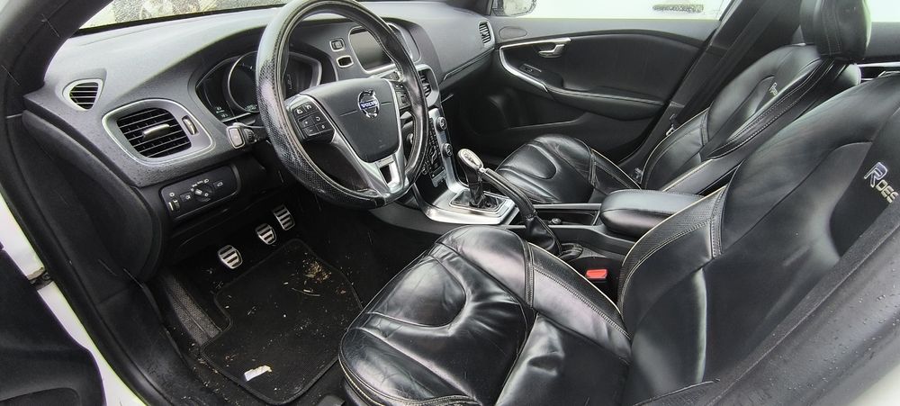 Volvo V40 R Design 1.6