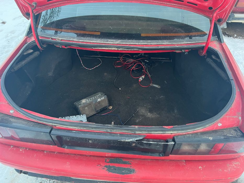 Продам Форд сієра 2.0 можливий обмін машина на ходу