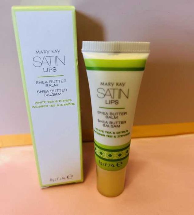 Balsam do ust z masłem shea, białą herbatą i cytrusami