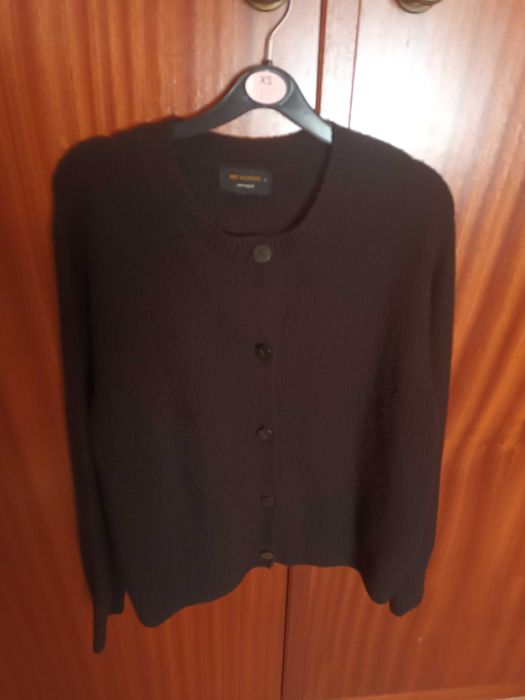 Casaco novo,preto,muito fofo e quente