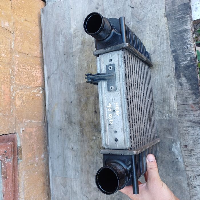 Renault clio 3 05-12r 1.5 dci радіатор інтеркулера інтикуляр інтеркул