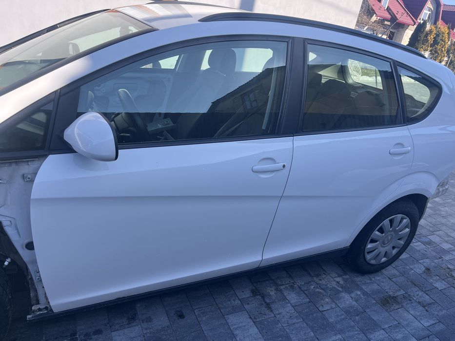 Двері seat altea дверка seat altea XL сеат альтеа толедо 3 tolledo 3