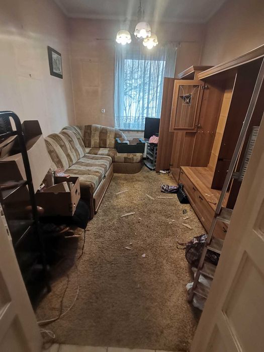 Opróżnianie piwnic strychów mieszkań Wywóz gruzu Wywóz mebli