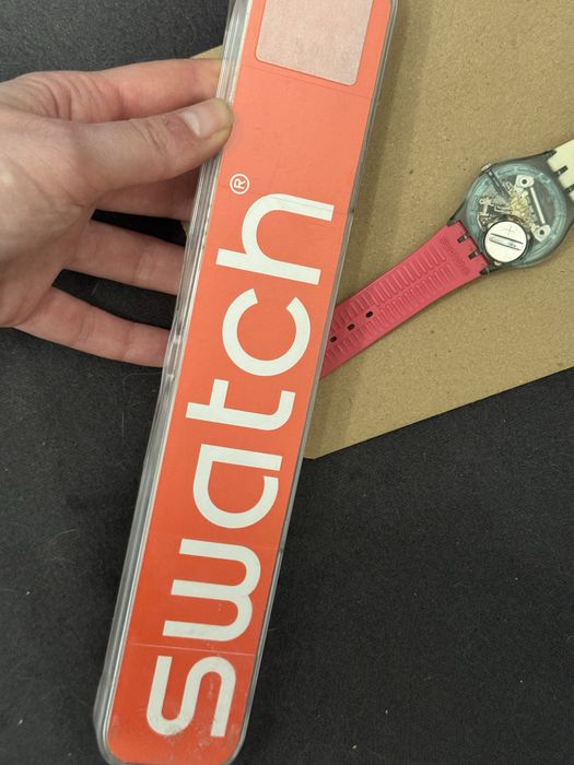 Годинник swatch