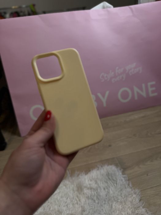 Чохли на 16 про макс