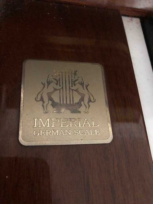 Piano vertical Samick, em muito bom estado