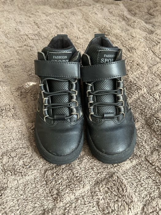 Продам чоботи демі