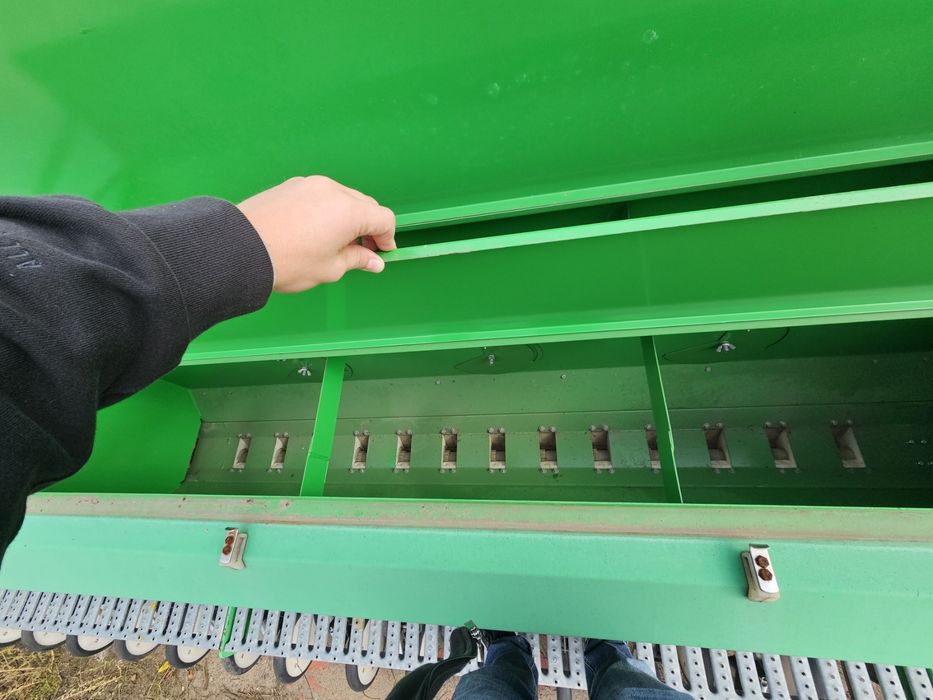 Ніка 6 сівалка Велес Агро