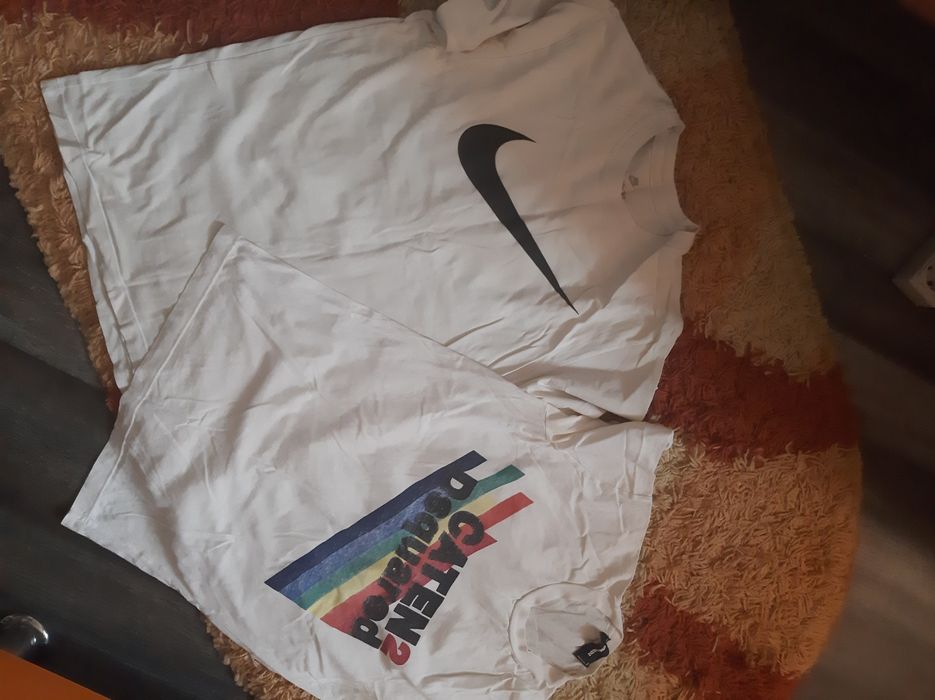 Одяг на хлопця підростка.