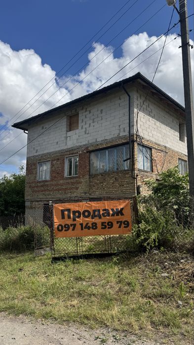 Продаж будинку с. Давидів, ділянка 10 сот.